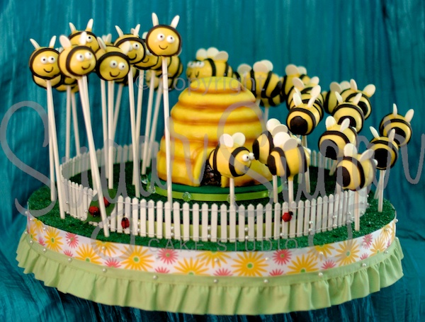 Bee Cake Pops (Photo Credit: SSCS)